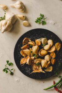 にんにくの丸揚げ